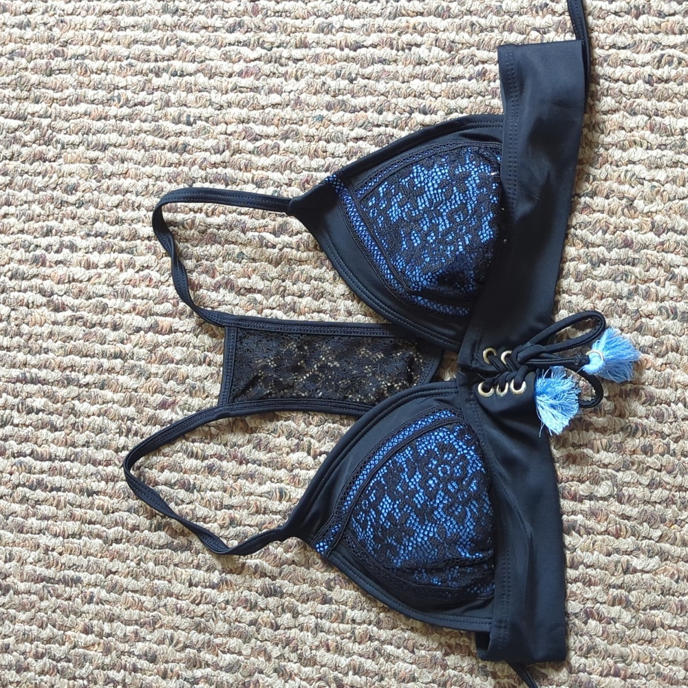 Bikini top